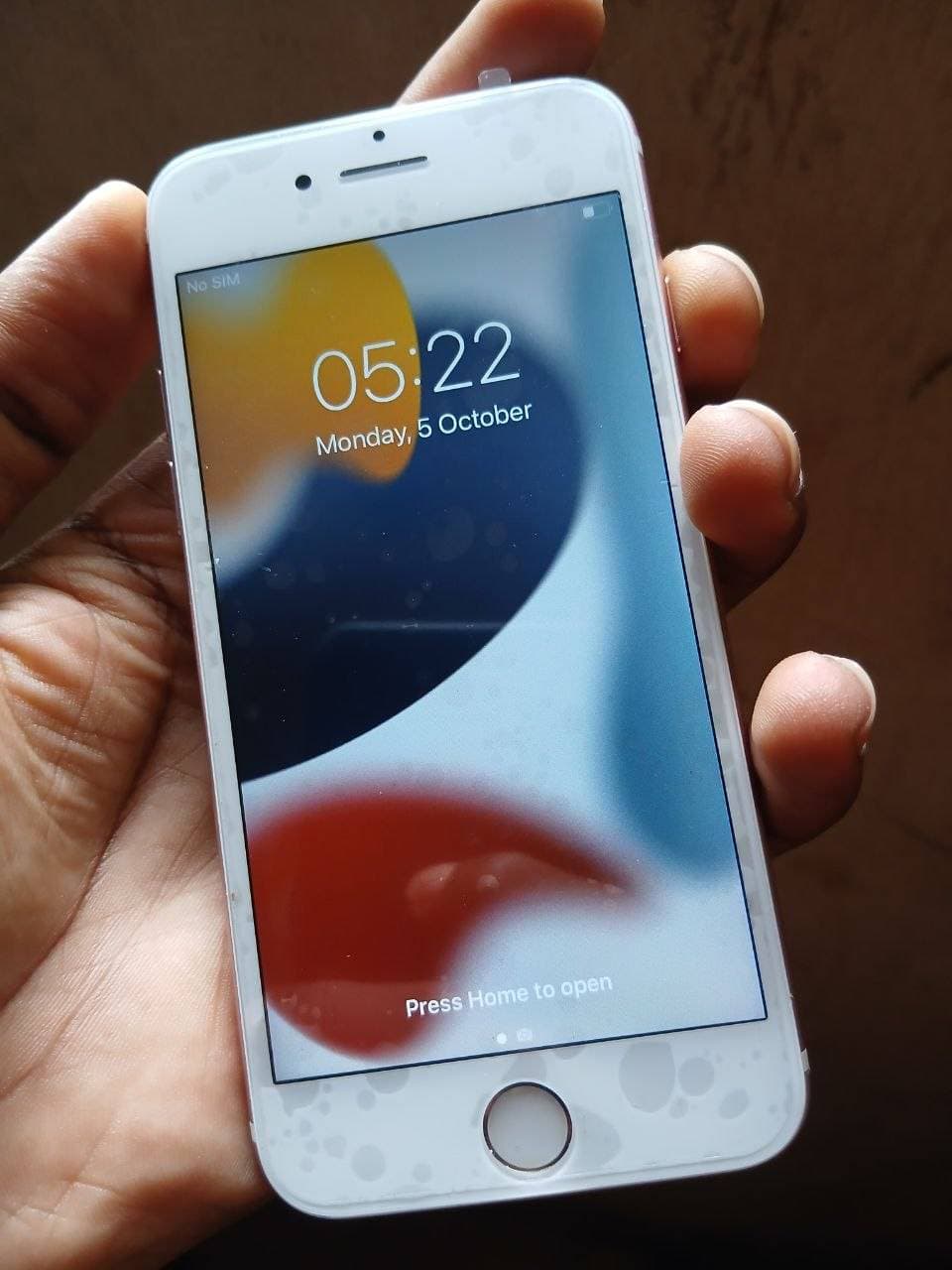 UK USED IPHONE 7